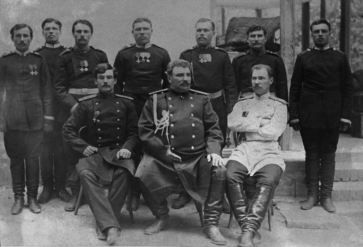 Группа участников экспедиции Пржевальского